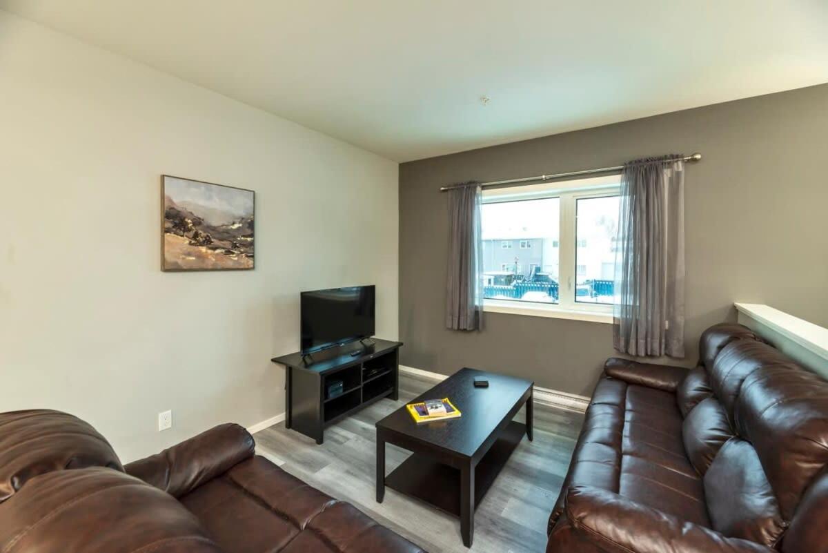 Nn - The Wanderoo - Riverdale 3-Bed 2 5-Bath Whitehorse Eksteriør billede